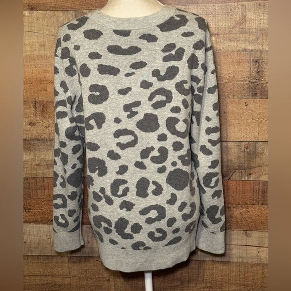 Daily Ritual Gray Heather Leopard Print Jacquard Ultra Soft Sweater size Large - Picture 2 of 9